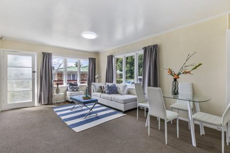 Photo of property in 6 View Road, Papakura, 2110