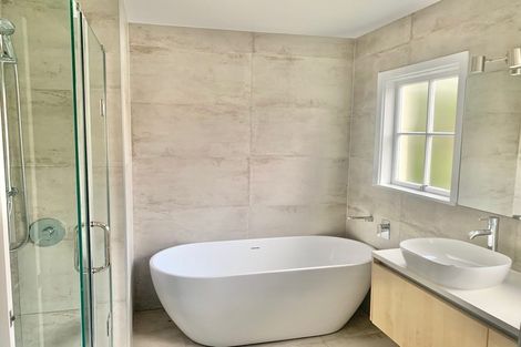 Photo of property in 44 Merriefield Avenue, Forrest Hill, Auckland, 0620