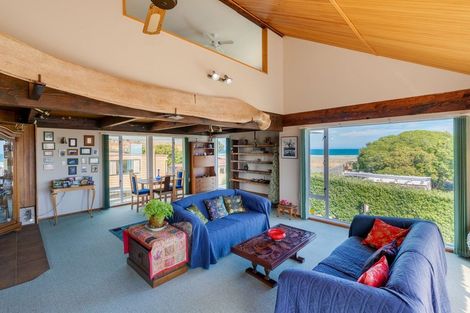 Photo of property in 65 Hillview Road, Birdlings Flat, Little River, 7591