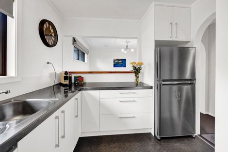 Photo of property in 65 Belt Road, New Plymouth, 4310