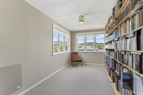 Photo of property in 23 Chaffey Crescent, Titahi Bay, Porirua, 5022