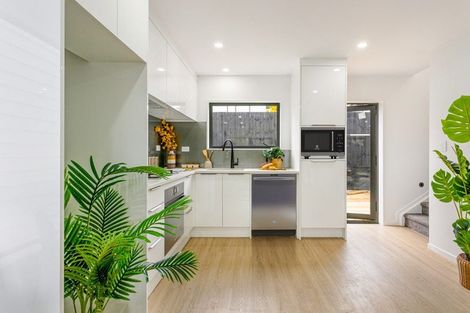 Photo of property in 4/20 Metcalfe Road, Ranui, Auckland, 0612