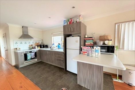 Photo of property in 7a Waterfront Road, Mangere Bridge, Auckland, 2022