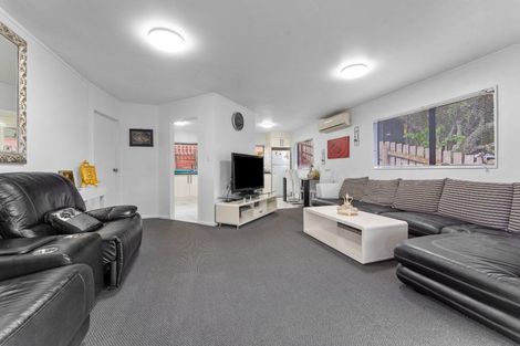 Photo of property in 1/51 Vandeleur Avenue, Birkdale, Auckland, 0626