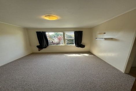 Photo of property in 55 Taioma Crescent, Te Atatu Peninsula, Auckland, 0610