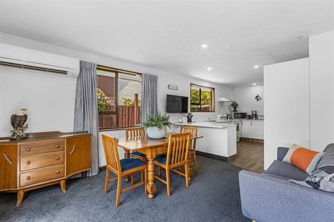 Photo of property in 5a Banff Place, Avonhead, Christchurch, 8042