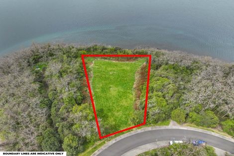 Photo of property in 43 Parawera Drive, Acacia Bay, Taupo, 3330