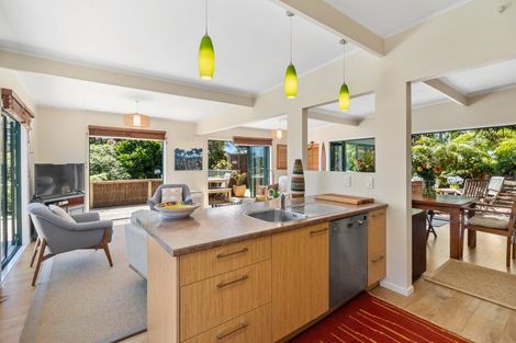 Photo of property in 33 Tawa Street, Oneroa, Waiheke Island, 1081