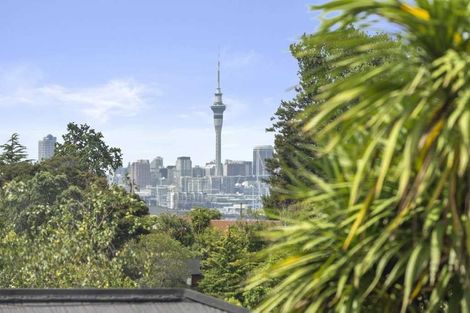 Photo of property in 29 Calman Place, Chatswood, Auckland, 0626