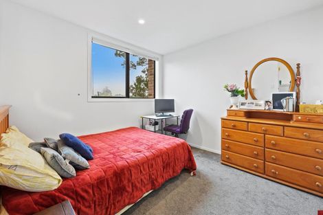 Photo of property in 6/83 Vodanovich Road, Te Atatu South, Auckland, 0610