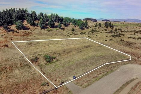 Photo of property in 33 Truebridge Drive, Waitarere, Levin, 5510