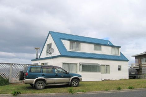 Photo of property in 407 Onemana Drive, Onemana, Whangamata, 3691