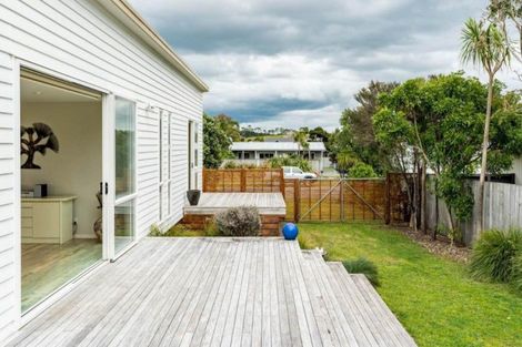 Photo of property in 37 Seabreeze Road, Mangawhai Heads, Mangawhai, 0505