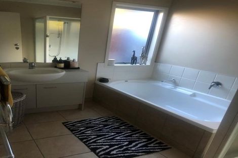 Photo of property in 12 Driftwood Drive, Red Beach, 0932