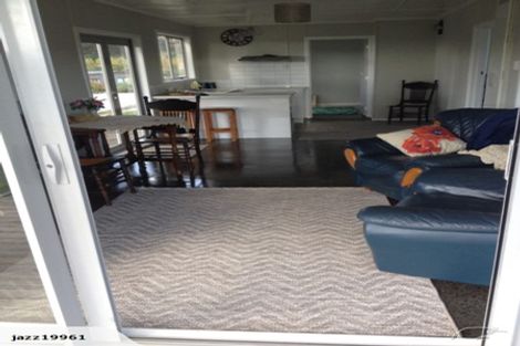 Photo of property in 122 Maunsell Road, Port Waikato, Tuakau, 2695