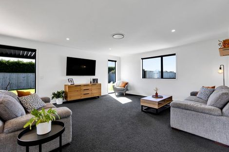 Photo of property in 38 County Drive, Hawera, 4610