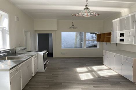 Photo of property in 27 Mckinley Crescent, Brooklyn, Wellington, 6021