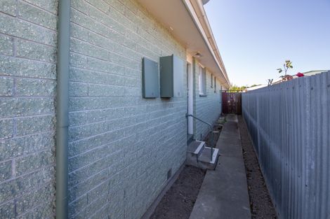 Photo of property in 2/19 Sturrocks Road, Redwood, Christchurch, 8051