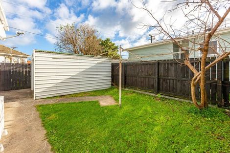 Photo of property in 9 Atiawa Crescent, Waiwhetu, Lower Hutt, 5010