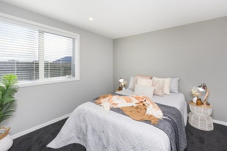 Photo of property in 14 Kanzan Grove, Maewa, Feilding, 4702