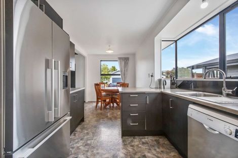 Photo of property in 5 Myrlene Place, Nawton, Hamilton, 3200