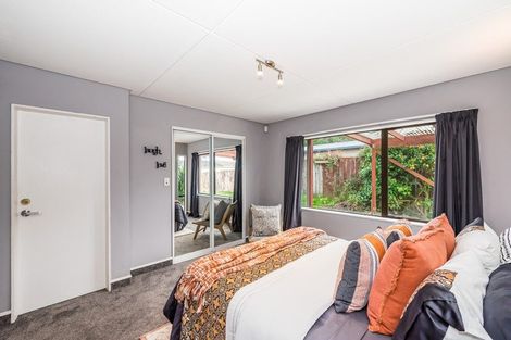 Photo of property in 1 Redwood Close, Paraparaumu, 5032