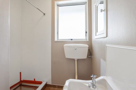 Photo of property in 2/78 Barton Street, Woolston, Christchurch, 8023