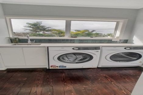 Photo of property in 84 Glengarry Road, Glen Eden, Auckland, 0602