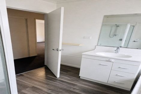 Photo of property in 187 Bowhill Road, New Brighton, Christchurch, 8083