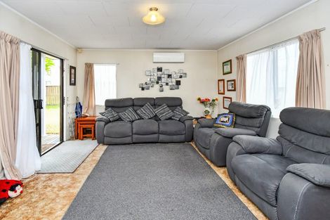 Photo of property in 9b Hazards Road, Weymouth, Auckland, 2103