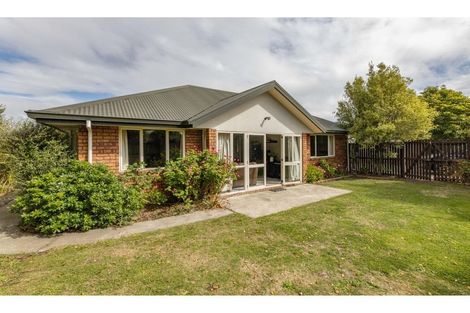 Photo of property in 142c Wainoni Road, Avondale, Christchurch, 8061