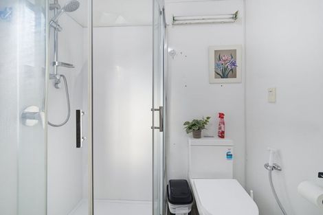 Photo of property in 2/1101 Cunningham Crescent, Mayfair, Hastings, 4122