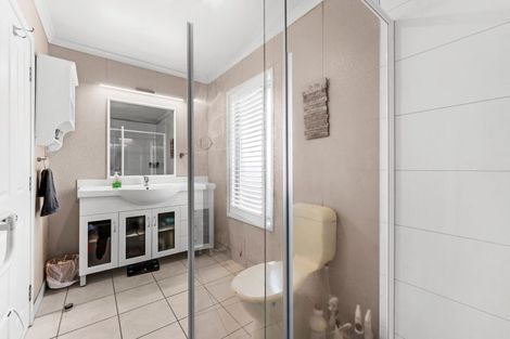 Photo of property in 31 Millennial Way, Orewa, 0931