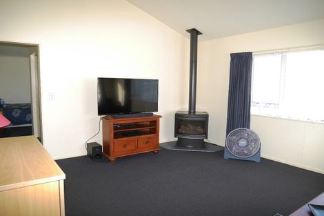 Photo of property in 114b Arawhata Road, Paraparaumu, 5032