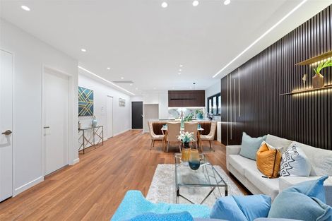 Photo of property in 25 Whakairo Crescent, Gulf Harbour, Whangaparaoa, 0930