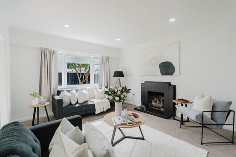 Photo of property in 35 Lake Crescent, Hamilton Lake, Hamilton, 3204