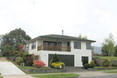 Photo of property in 30 Kiddle Drive, Hilltop, Taupo, 3330