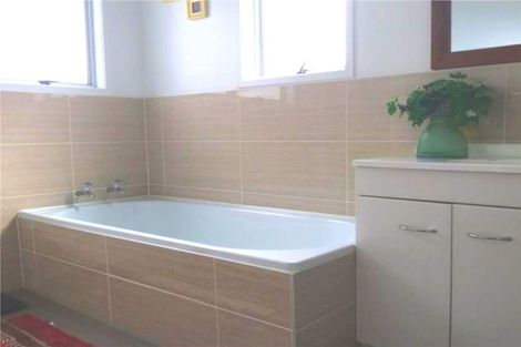 Photo of property in 152 Weatherly Road, Torbay, Auckland, 0630