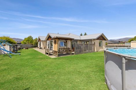 Photo of property in 30 Ash Avenue, Albert Town, Wanaka, 9305