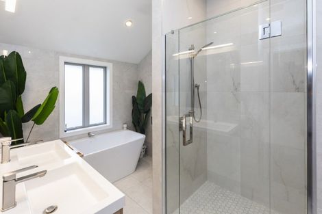 Photo of property in 18 Millpond Place, Parklands, Christchurch, 8083