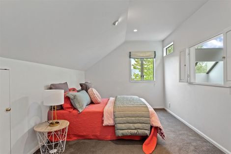 Photo of property in 124 Springfield Road, St Albans, Christchurch, 8014