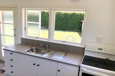 Photo of property in 1/13 Stanley Avenue, Milford, Auckland, 0620