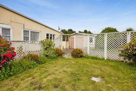 Photo of property in 18 Cornwall Street, Patea, 4520