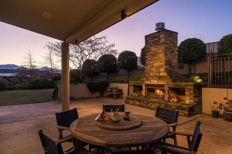 Photo of property in 50 Forest Heights, Wanaka, 9305