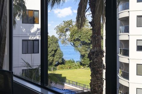 Photo of property in 3g/175 Hurstmere Road, Takapuna, Auckland, 0622