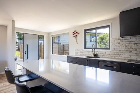 Photo of property in 35g Clearmont Crescent, Blagdon, New Plymouth, 4310