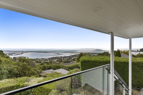 Photo of property in 2/11 Belleview Terrace, Mount Pleasant, Christchurch, 8081