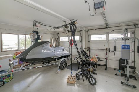 Photo of property in 101 Centennial Drive, Whitianga, 3510