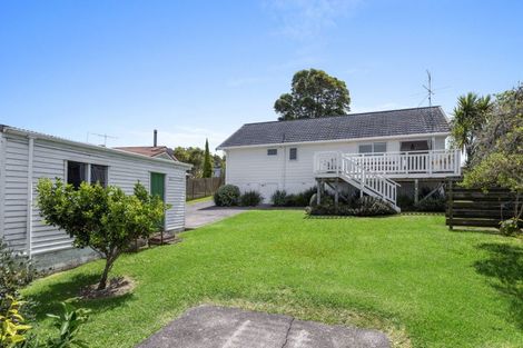 Photo of property in 9 Amorino Drive, Red Beach, 0932