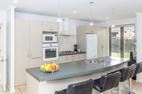 Photo of property in 13 Winchester Place, Rototuna North, Hamilton, 3210